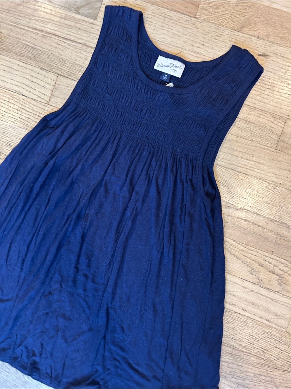 🌸3 FOR $20🌸
Universal Thread Navy Blue Sleeveless Tank Top - Picture 6 of 8